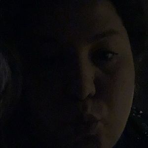 Meet your Posher, Jenika